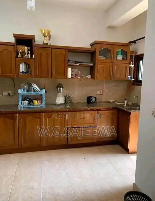 Solar powered 2 Storey house rent in Negombo Town -Residential or offi