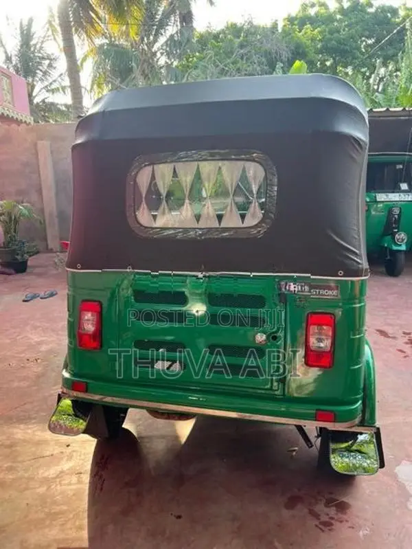 Bajaj RE 2004