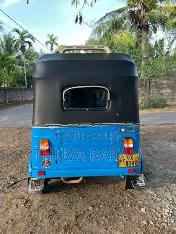 Bajaj RE 2003