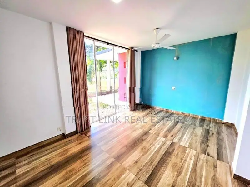 2-Story House For Sale In Ragama Batuwatte