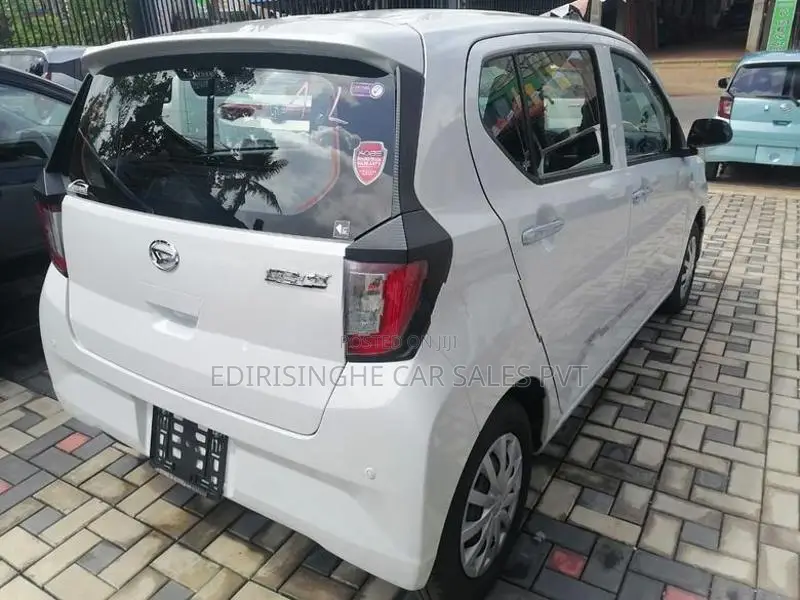 Daihatsu Mira L Grade white 2024