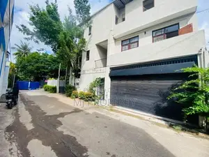 ( YR-1251) Valuable Luxury Three Storey House Rent in Narahenpita