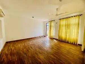 ( YR-1251) Valuable Luxury Three Storey House Rent in Narahenpita