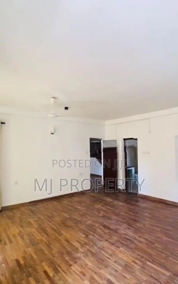 ( SR-1252) Valuable Apartment for Rent in Colombo 05