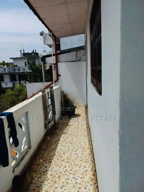 (RH478) Two Storey House for Sale in Dehiwala
