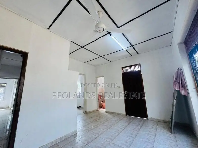 (RR695) Single Storey House for Rent in Dehiwala