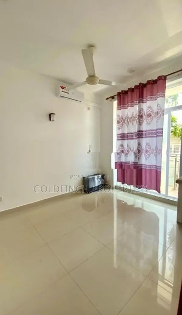 Apartment For Sale At Mount Lavinia.
