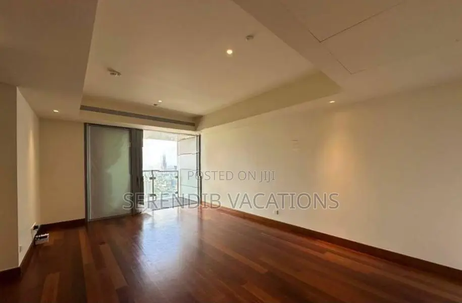 Apartment For Sale in Cinnamon Life Colombo 01