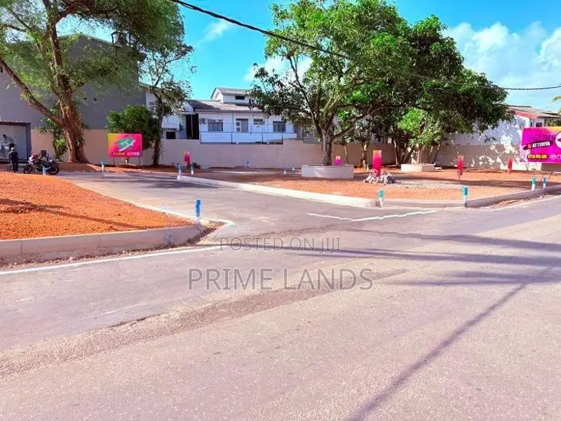 Land Plots Sale in Attidiya Bekariya Juntion