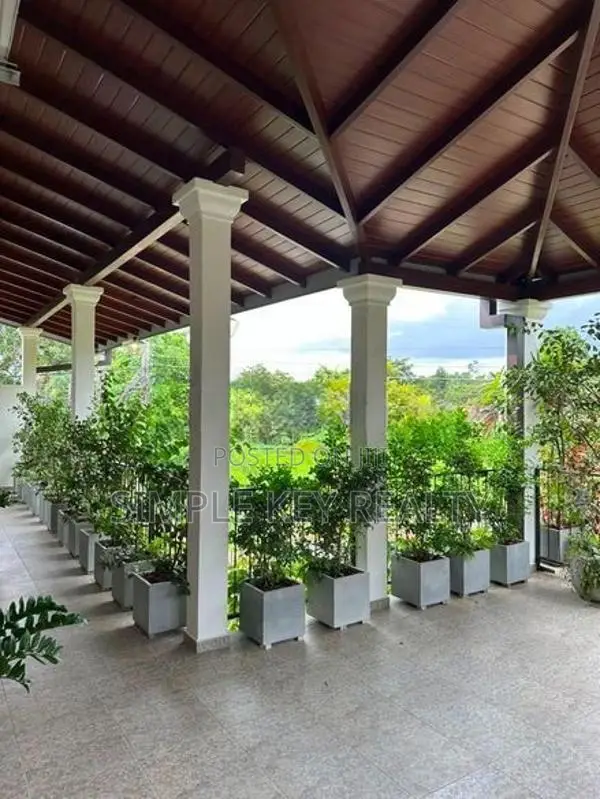 Thalawathugoda Brand New Luxurious Residence For Sale