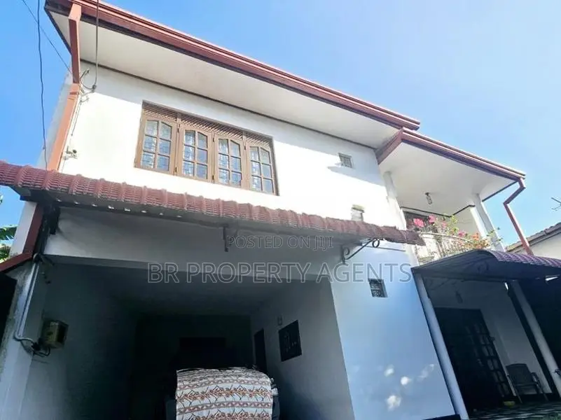 Two Story House for Sale in Nugegoda