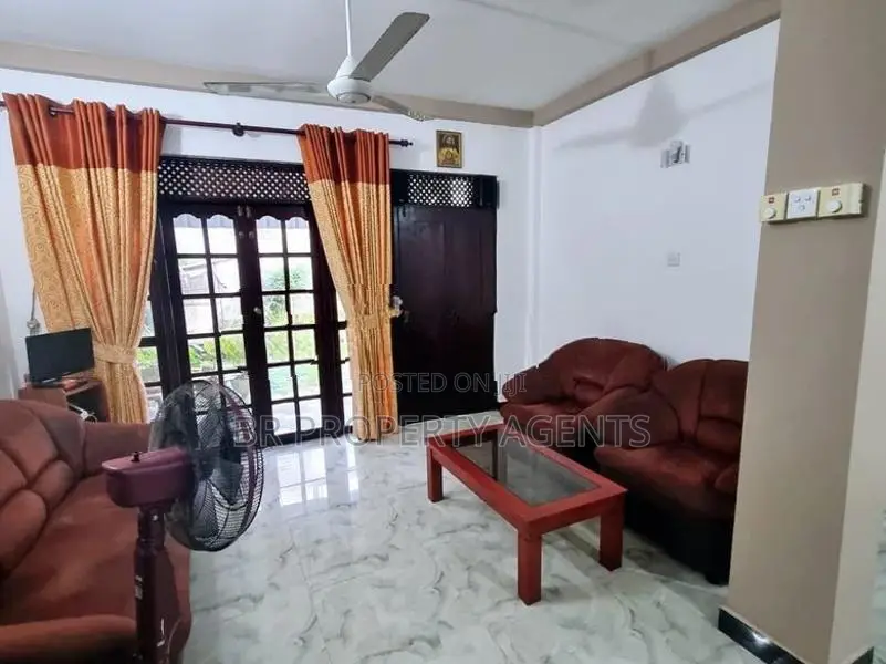 Two Story House for Sale in Nugegoda