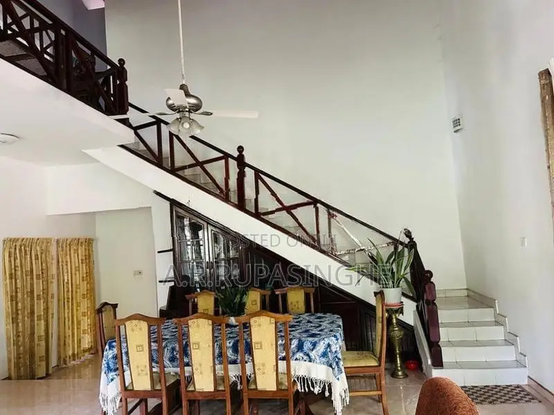 Upstairs House For Sale – Gampaha Asgiriya