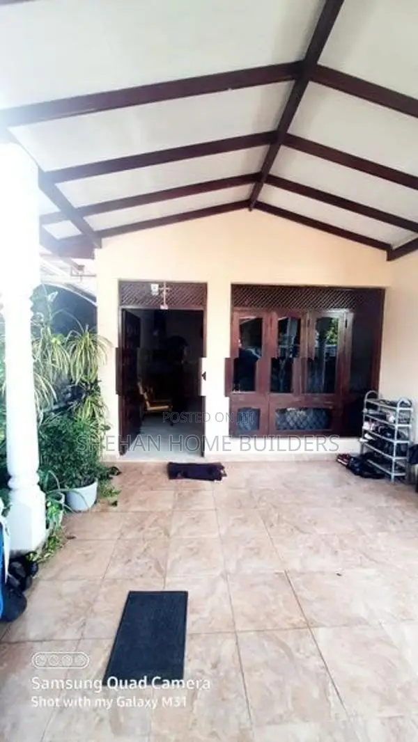 Modern Single storey house for sale in Kandana