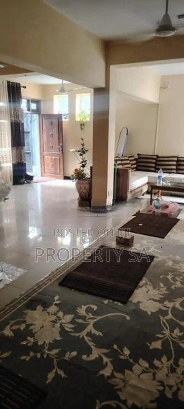 Furnished 4 Bedroom House for Rent in Kollupitiya