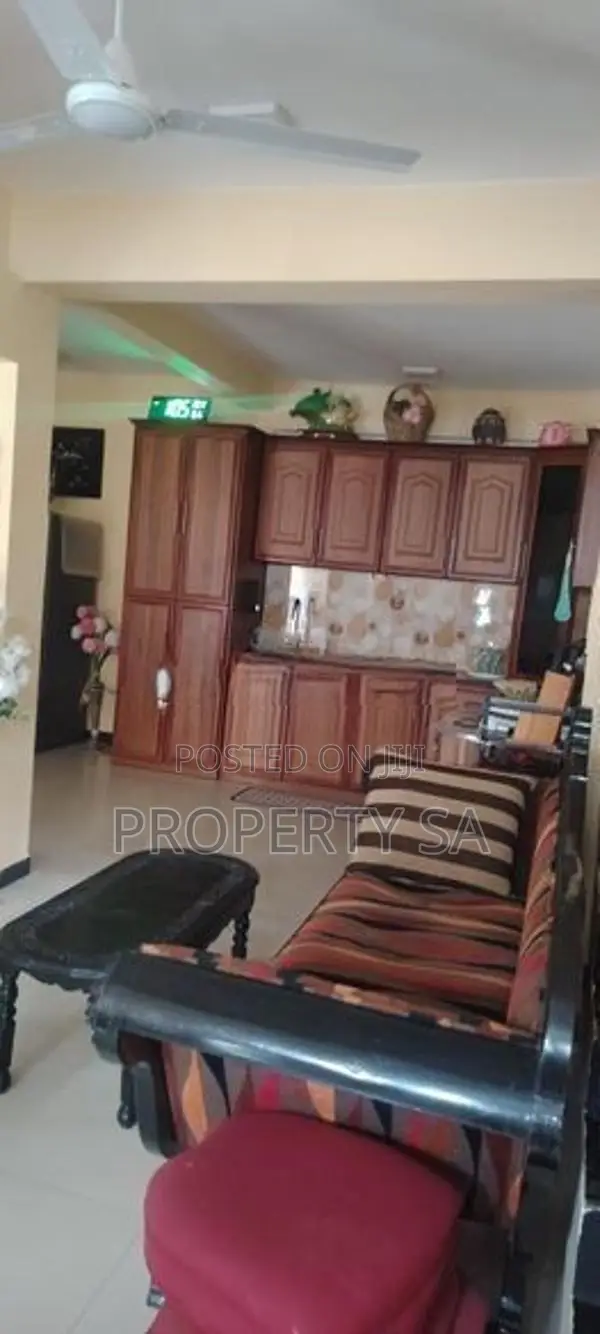 Furnished 4 Bedroom House for Rent in Kollupitiya