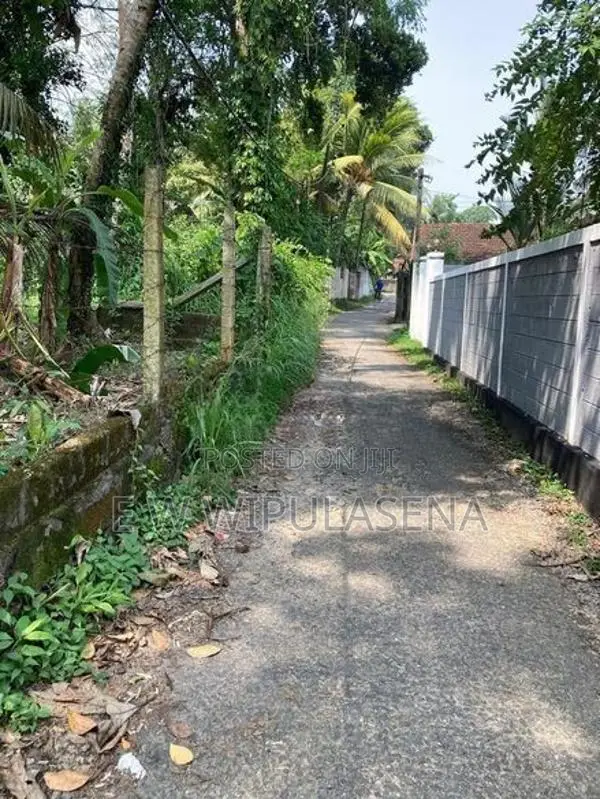 10.5 Perches Land for Sale in Seeduwa