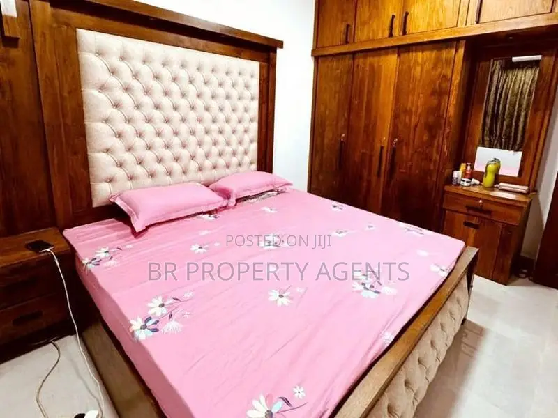 Furnished House for Sale in Manning Tower Flat, Colombo 08