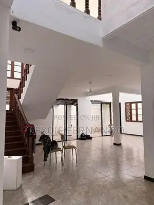 3 story building