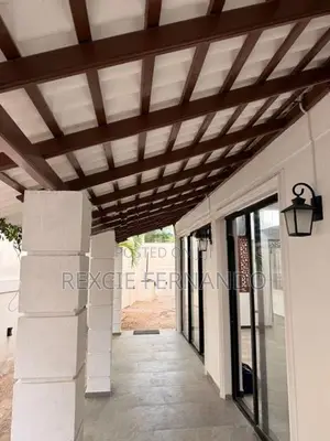 3 story building