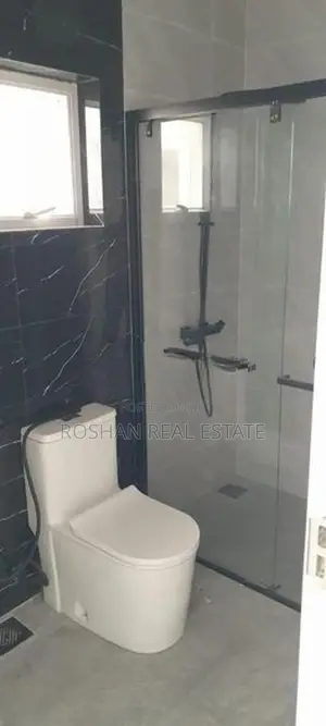 MODERN APARTMENT FOR SALE MOUNT LAVINIA BA3082
