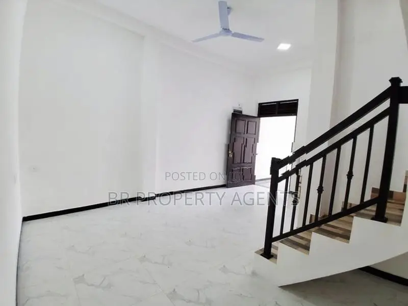 Brand New House for Sale in Wellampitiya