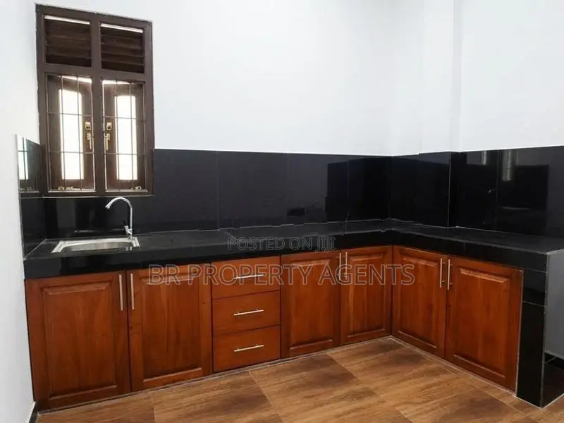 Brand New House for Sale in Wellampitiya