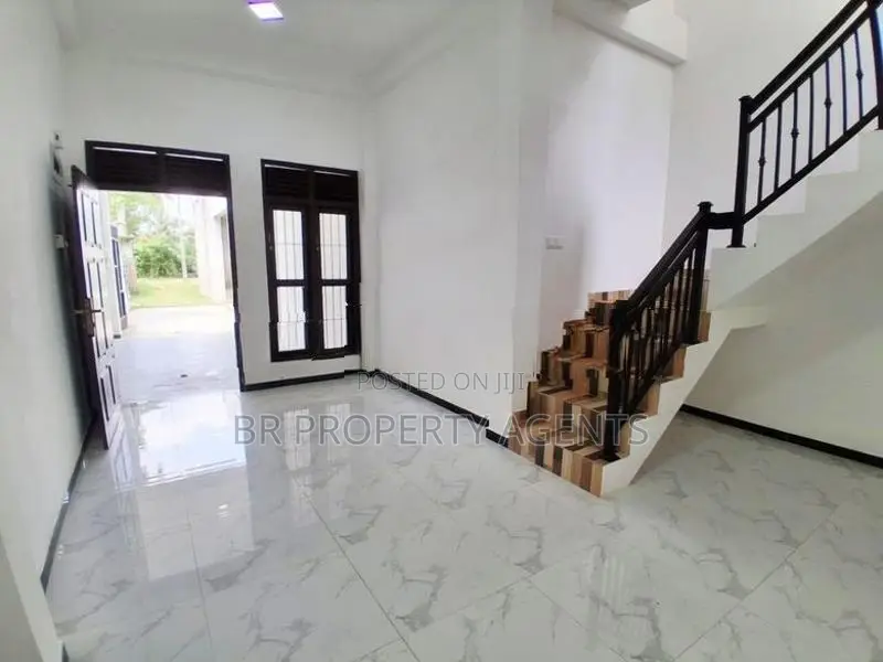 Brand New House for Sale in Wellampitiya