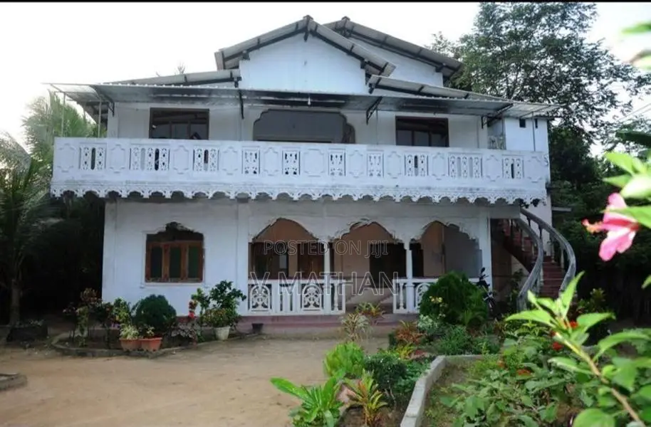 வீட்டின் மேல்த்தளம்
