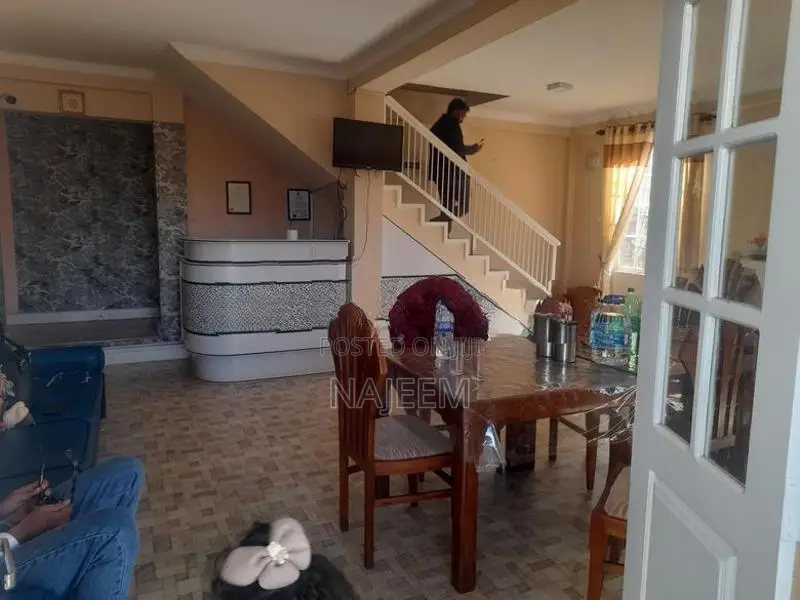 Hotel For Sale Nuwaraeliya In Nuwara Eliya
