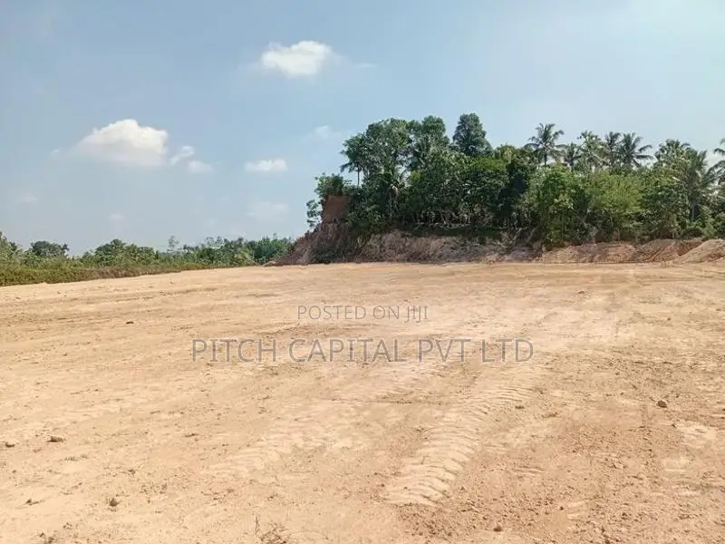 හෝමාගම ආටිගල බිම් කොටස්