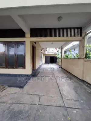 Land with House for Sale in Colombo 5- PDL23