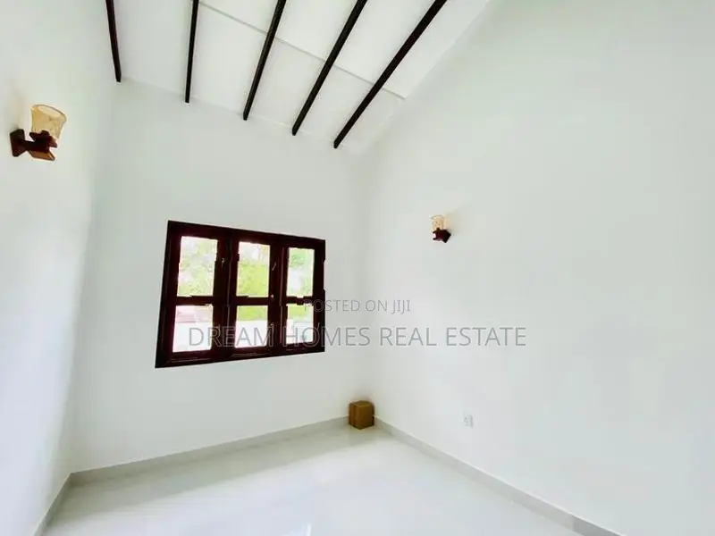 Single-Story House for Sale – Athurugiriya(10 perch)