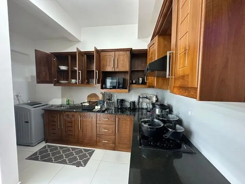 Wellawatte Brand New 3-Bedroom Apartment for Long-Term Rent – CSC902