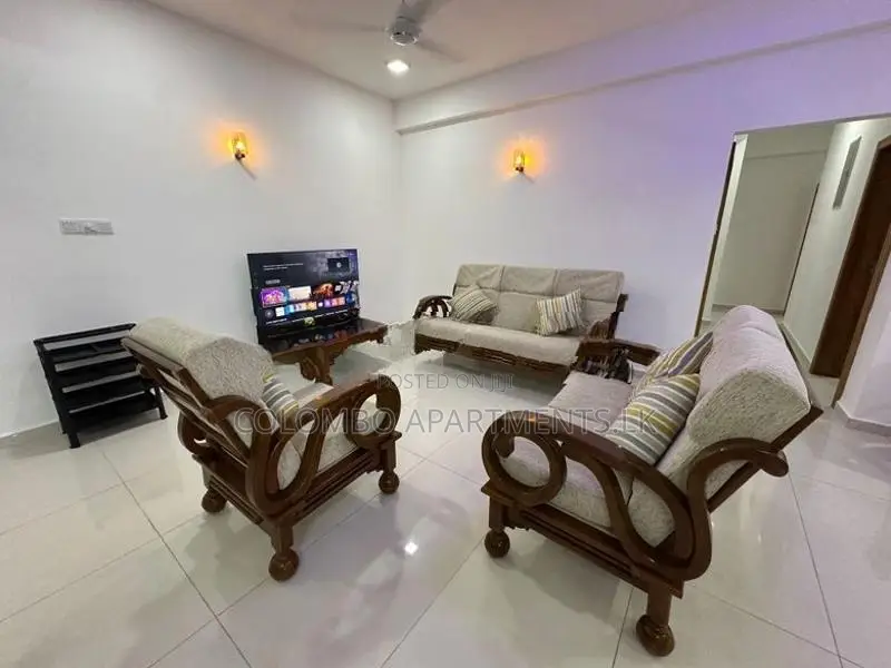 3BHK Furnished Apartment for Long-Term Rental in Wellawatte – CSC902