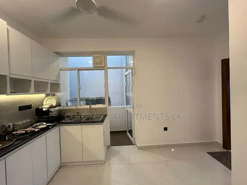 Wellawatte 3BHK Furnished Apartment for Long-Term Rent – CSCR702