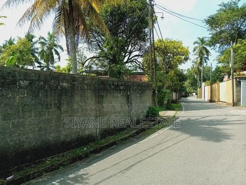 Residential/Commercial 12P Land For Sale in Thalawatugoda,Pitakotte Rd