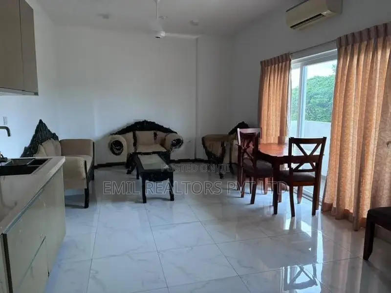 1 Bedroom Apartment for Rent at Colombo 10 (EM023MI)