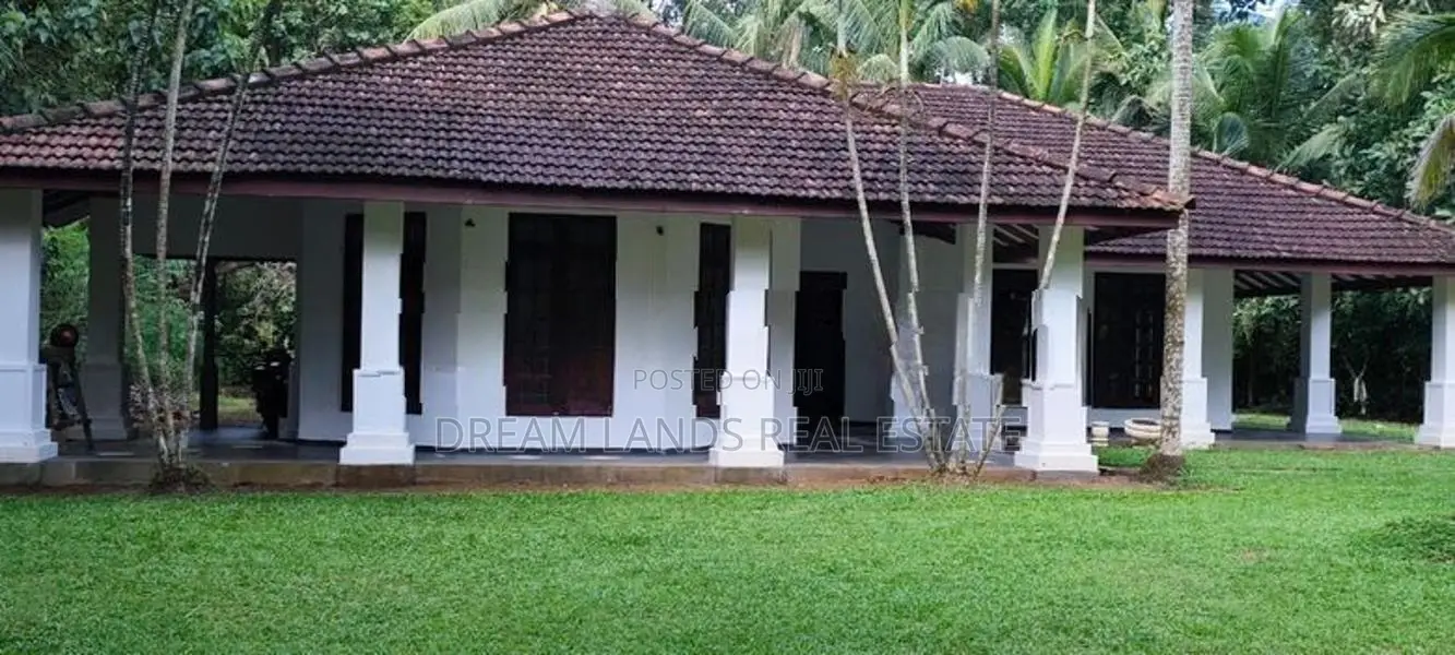 Weyangoda Restaurant/House for Rent ( R- 844 )