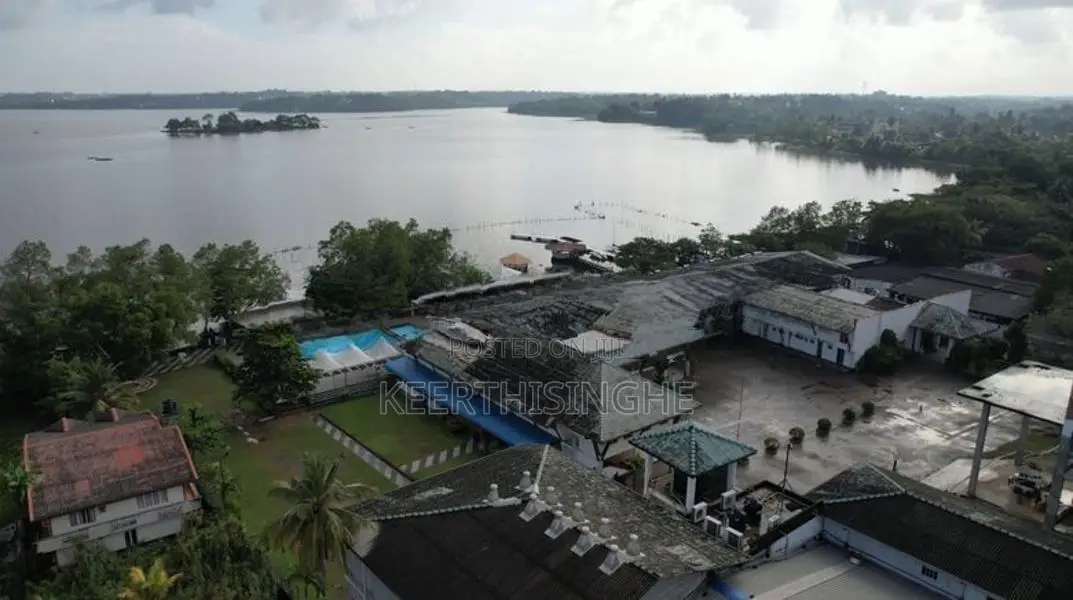 Lake View 6-Bedroom House for Sale – Moratuwa