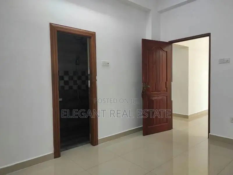 Superior Homes - 04 Bedroom Apartment for Sale in Colombo 05 (A6754)