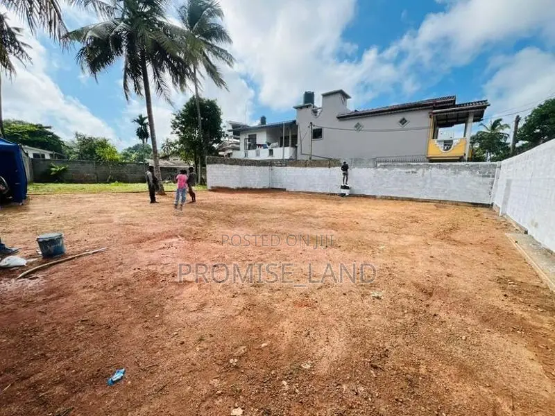 Land for Sale Katubedda | Walking Distance to Moratuwa Uni K27