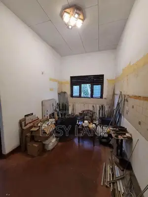කිරිබත්ගොඩින් අතිශය වටිනා Land