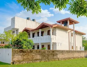 යක්කල අලංකාර දෙමහල් නිවසක් විකිණීමට