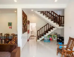 යක්කල අලංකාර දෙමහල් නිවසක් විකිණීමට