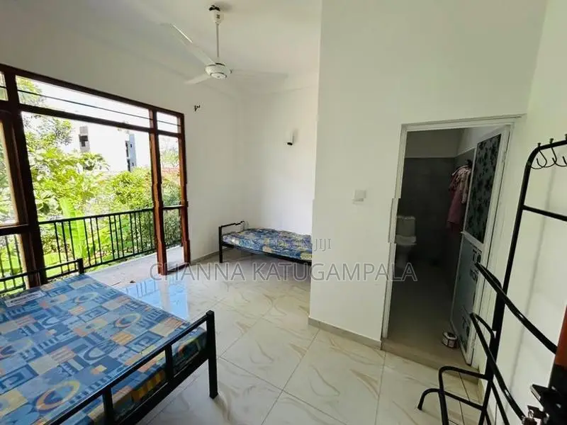 පිරිමි ළමුන් සදහා නවාතැන් පහසුකම් - Koswatte