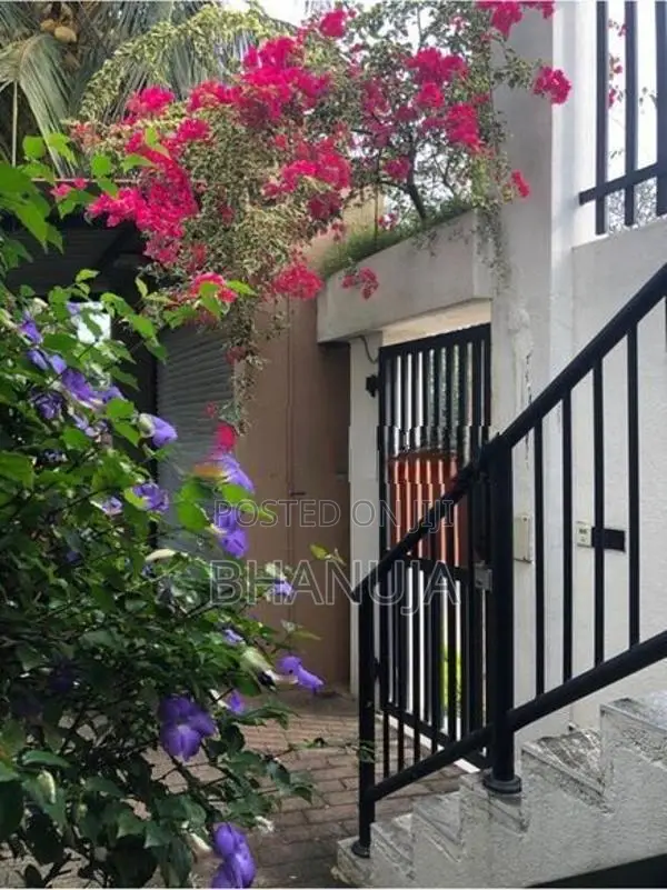 Modern Luxury House For Rent Wennappuwa