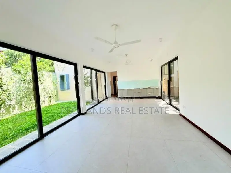 (SH1633) Brand New House for Sale in Battaramulla