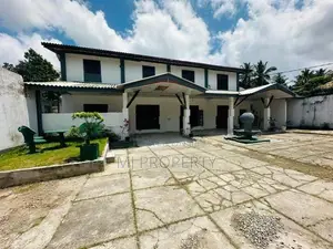 ( YC-1171) Valuable Commercial Building Sale in Kottawa