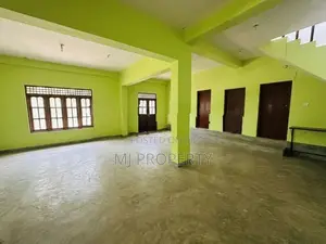 ( YC-1255) Valuable Commercial Guest House Building Sale in Kaduwela